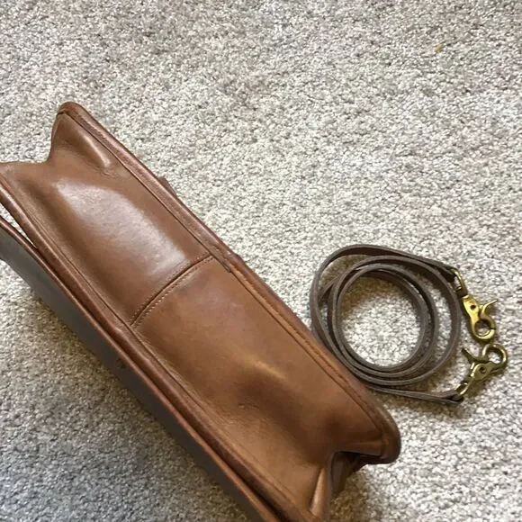 Vintage Coach Convertible Clutch English Tan Leather  USA Made 654-6847 - Picture 10 of 14